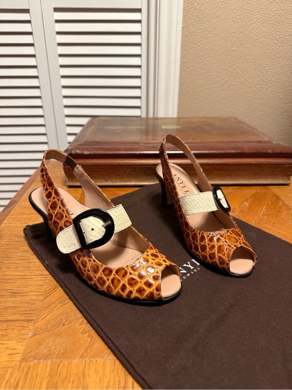 Like New ANYI Lu peep toe Pumps